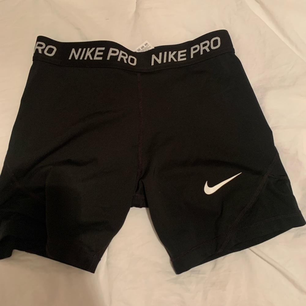 black nike pros